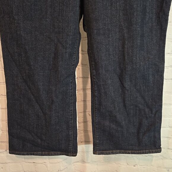 Women's plus size Venezia petite bootcut jeans - Picture 3 of 7